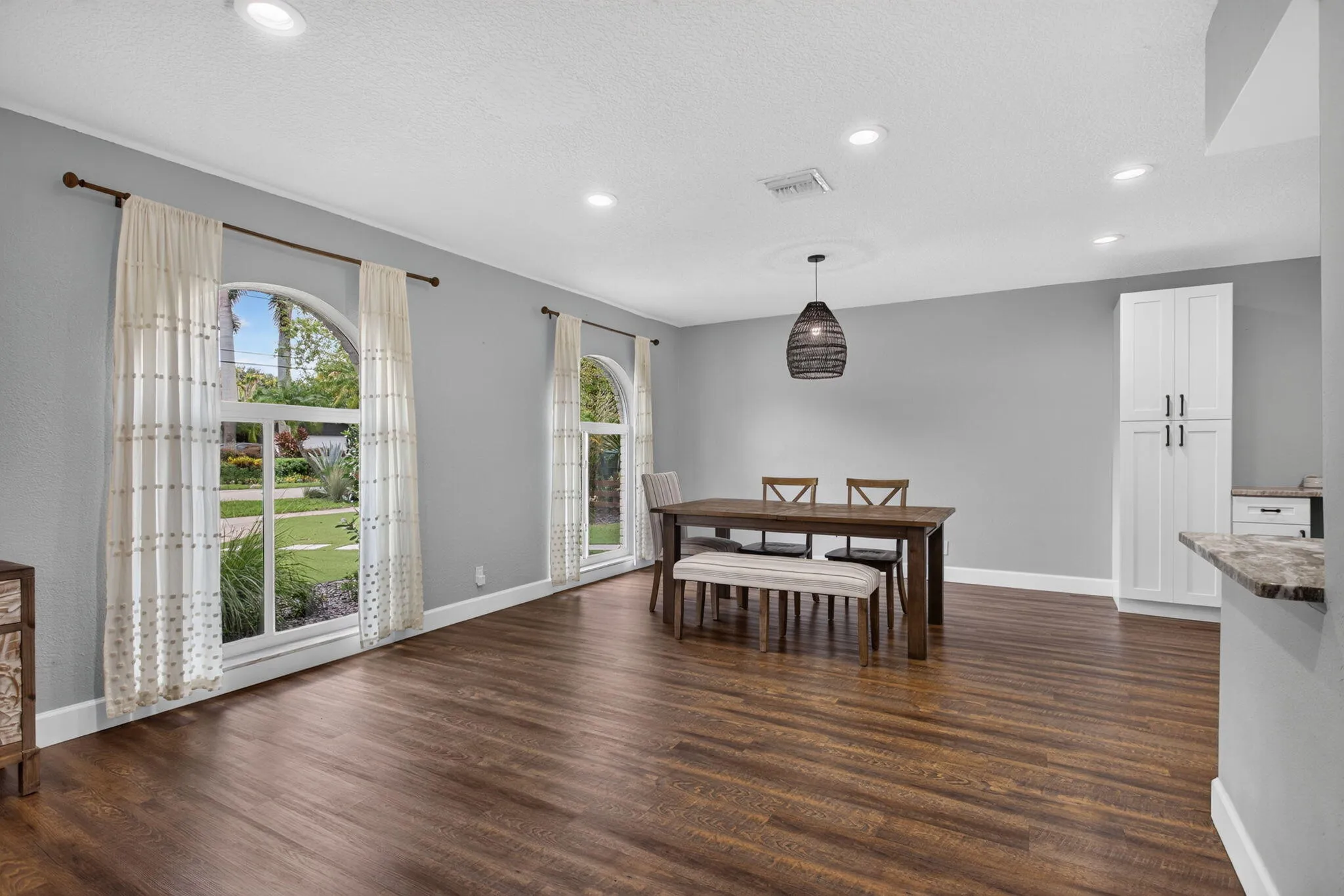 13-web-or-mls-1717-0193
