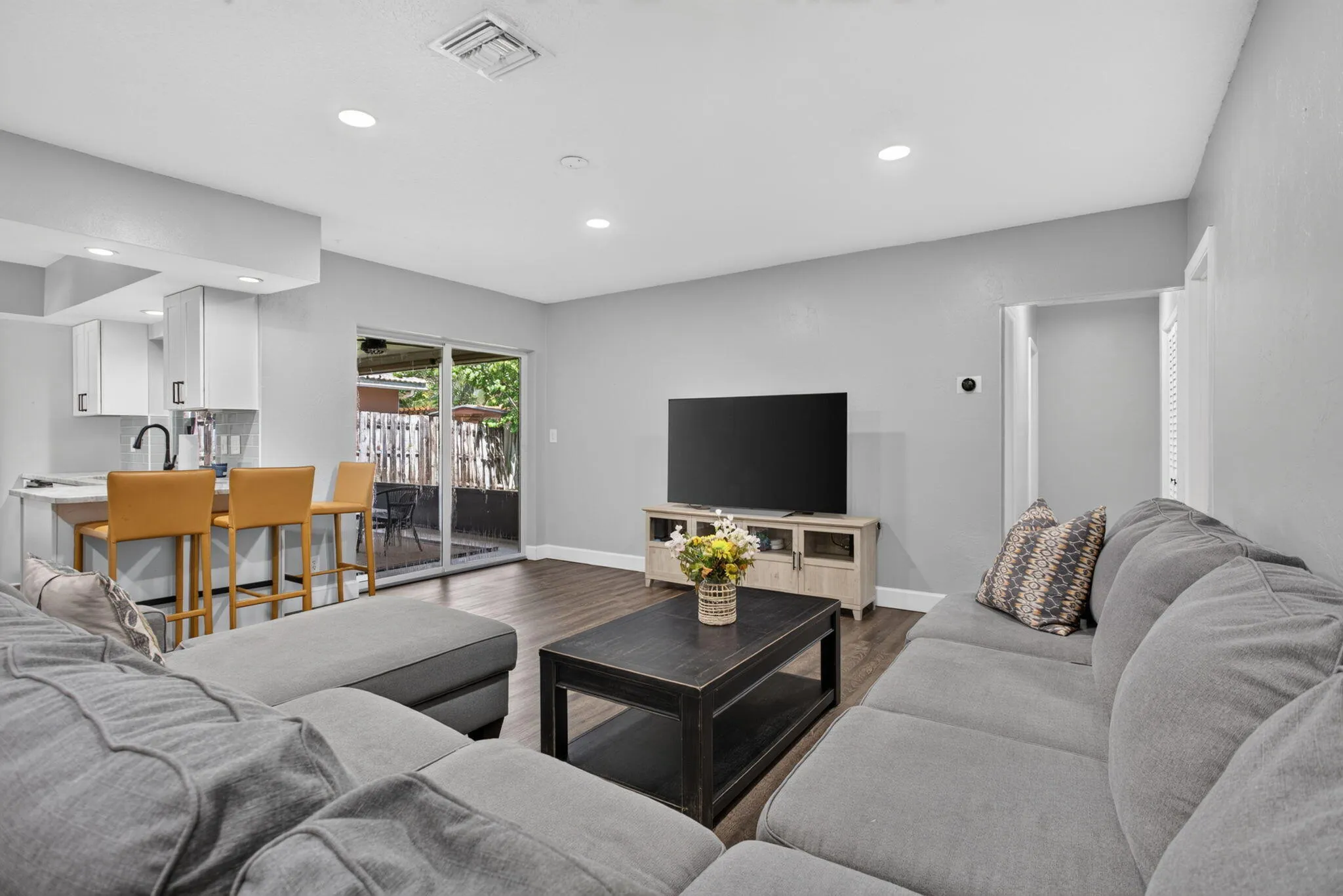 27-web-or-mls-1717-0263