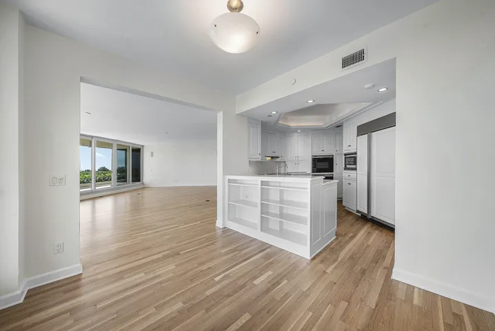 011-3001SoutheastIslandPointLane-12-Stua