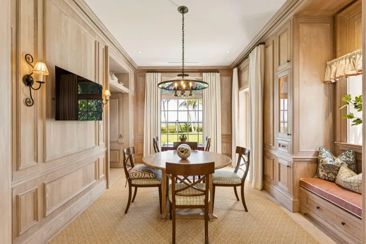 Informal dining