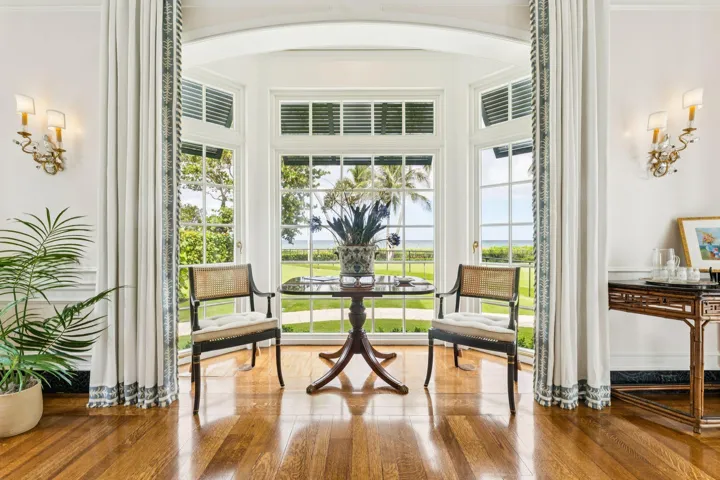 Living room bay window