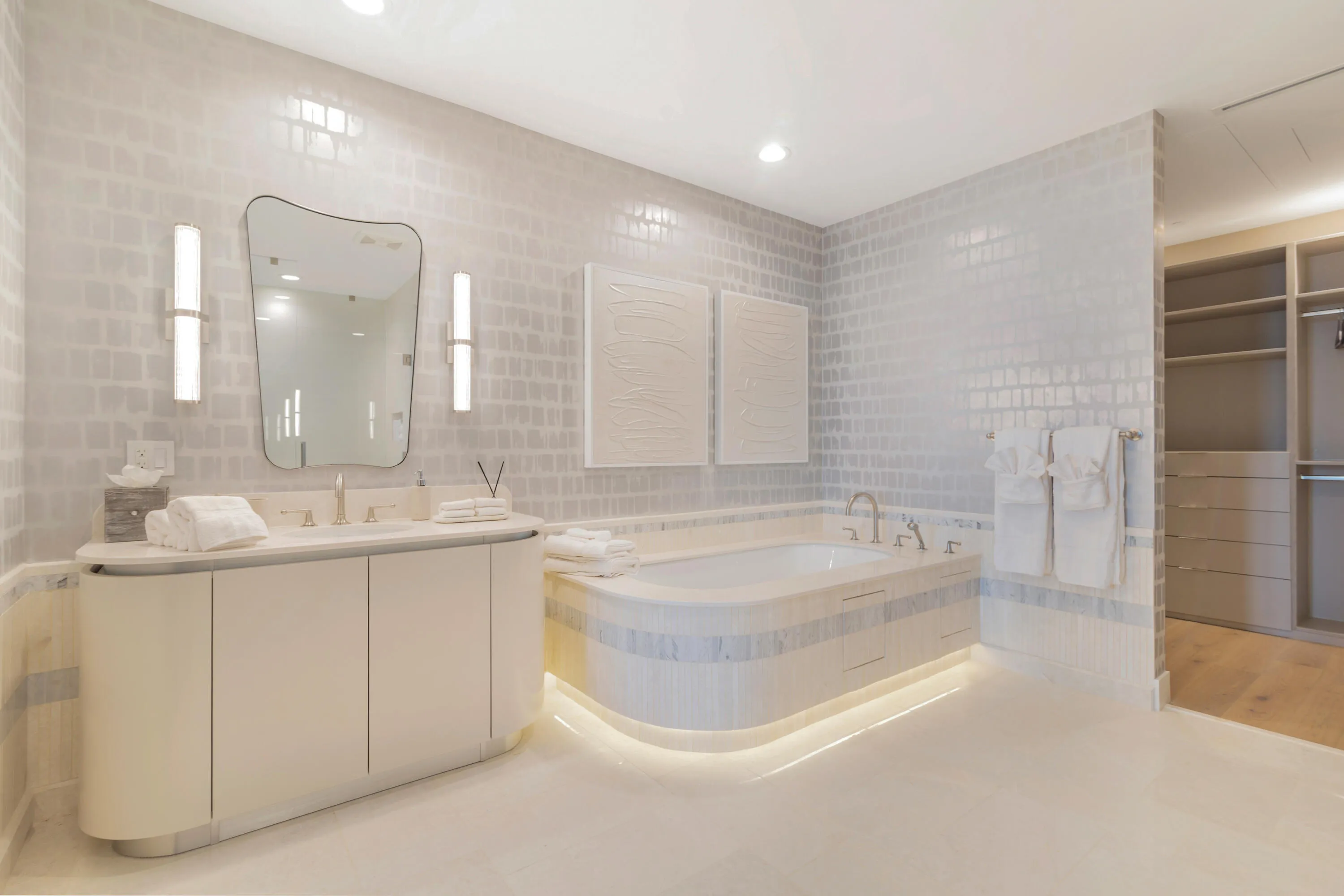 Hers Primary Bath