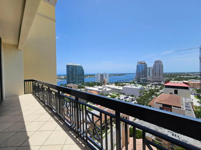 Ocean water views!