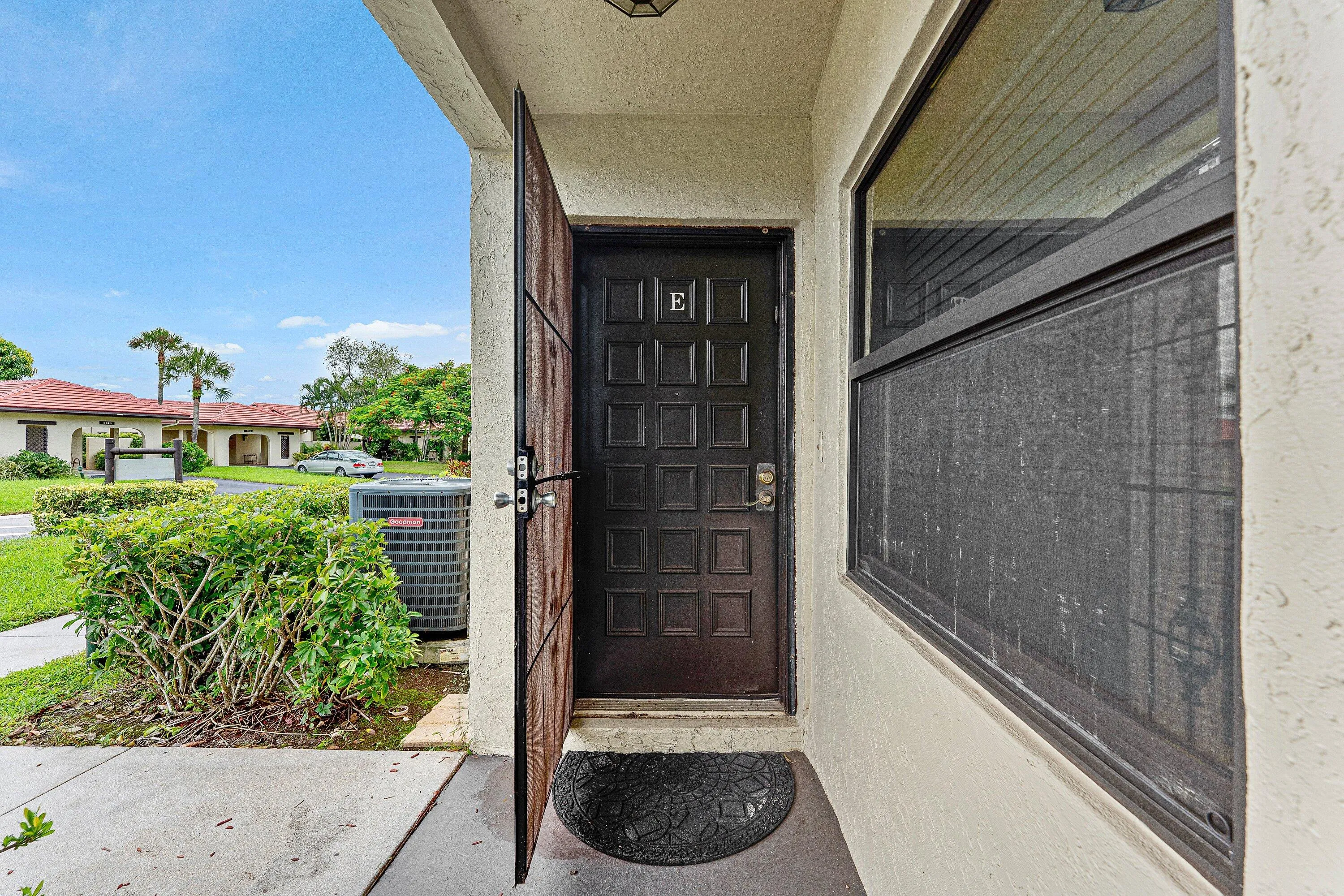 005-8520CasaDelLago-E-BocaRaton-FL-33433