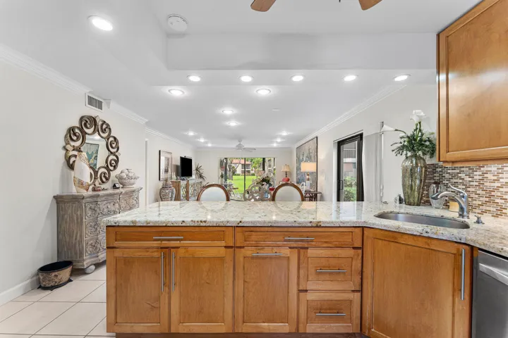 009-8520CasaDelLago-E-BocaRaton-FL-33433