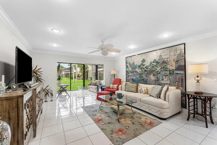 012-8520CasaDelLago-E-BocaRaton-FL-33433