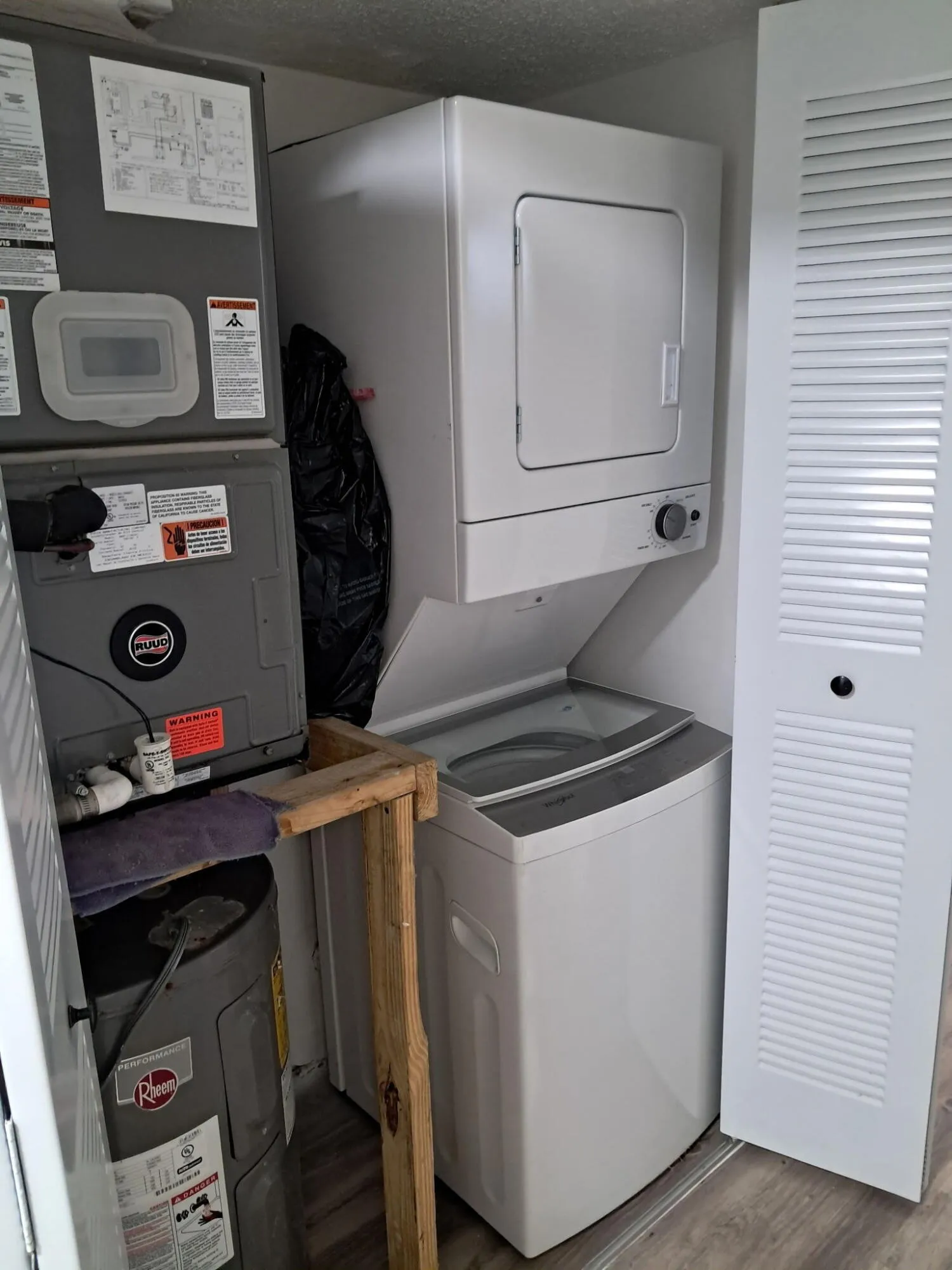 Laundry/AC unit