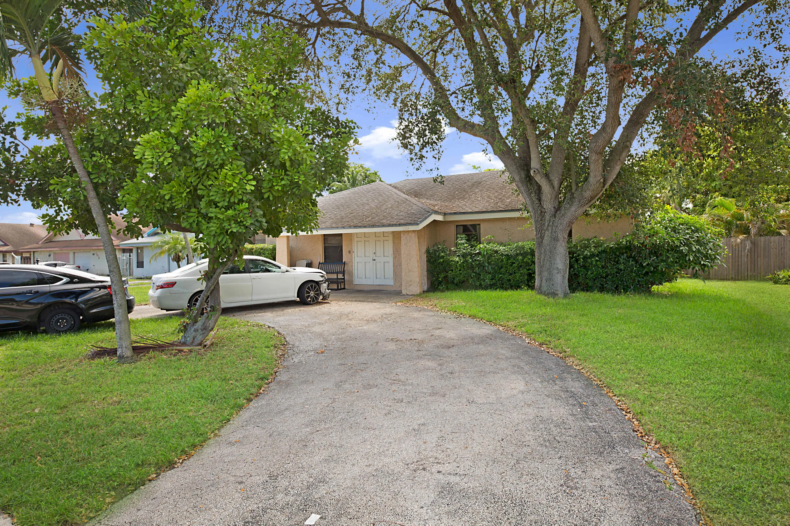 1204 SW 74th Ave-2