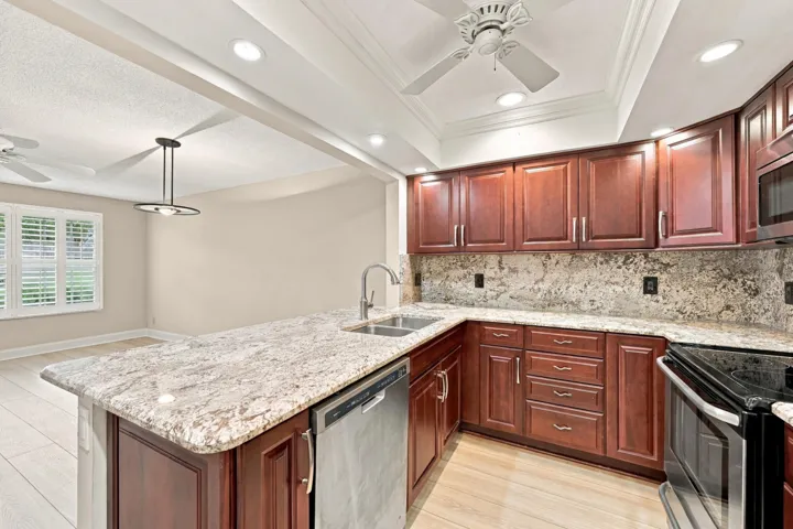 12_kitchen