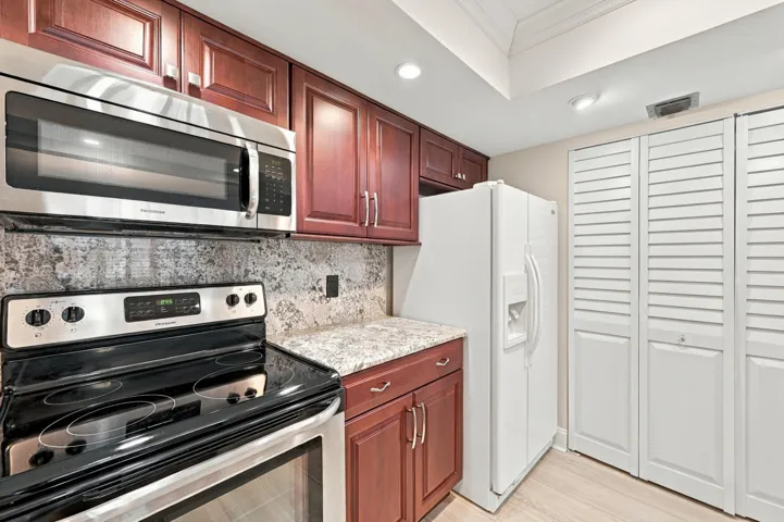 13_kitchen