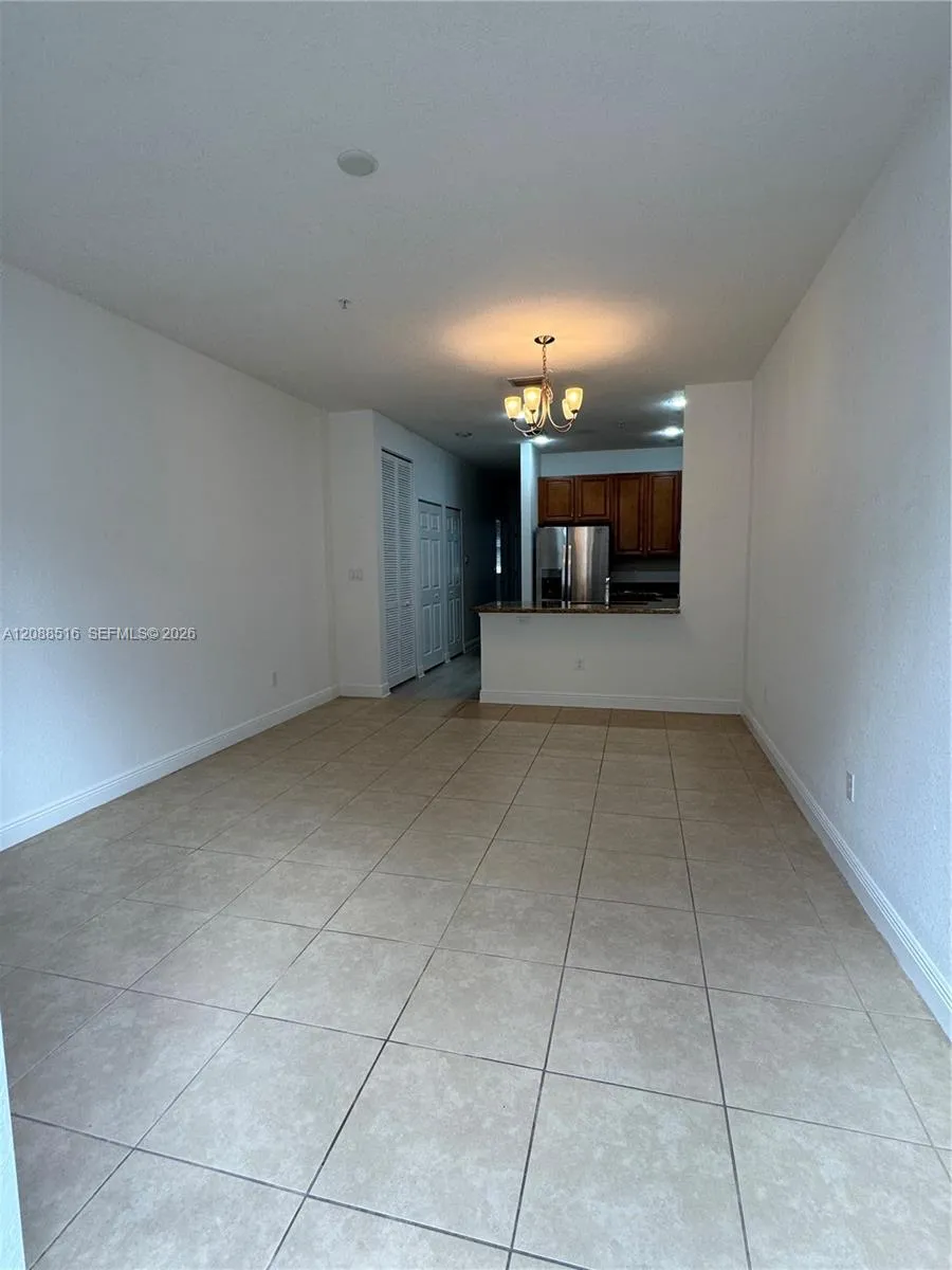 Dining/living room