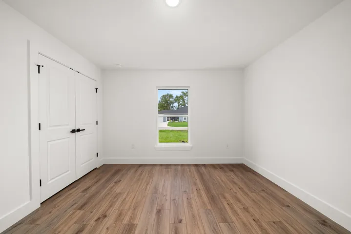interior - second bedroom 2 (1)