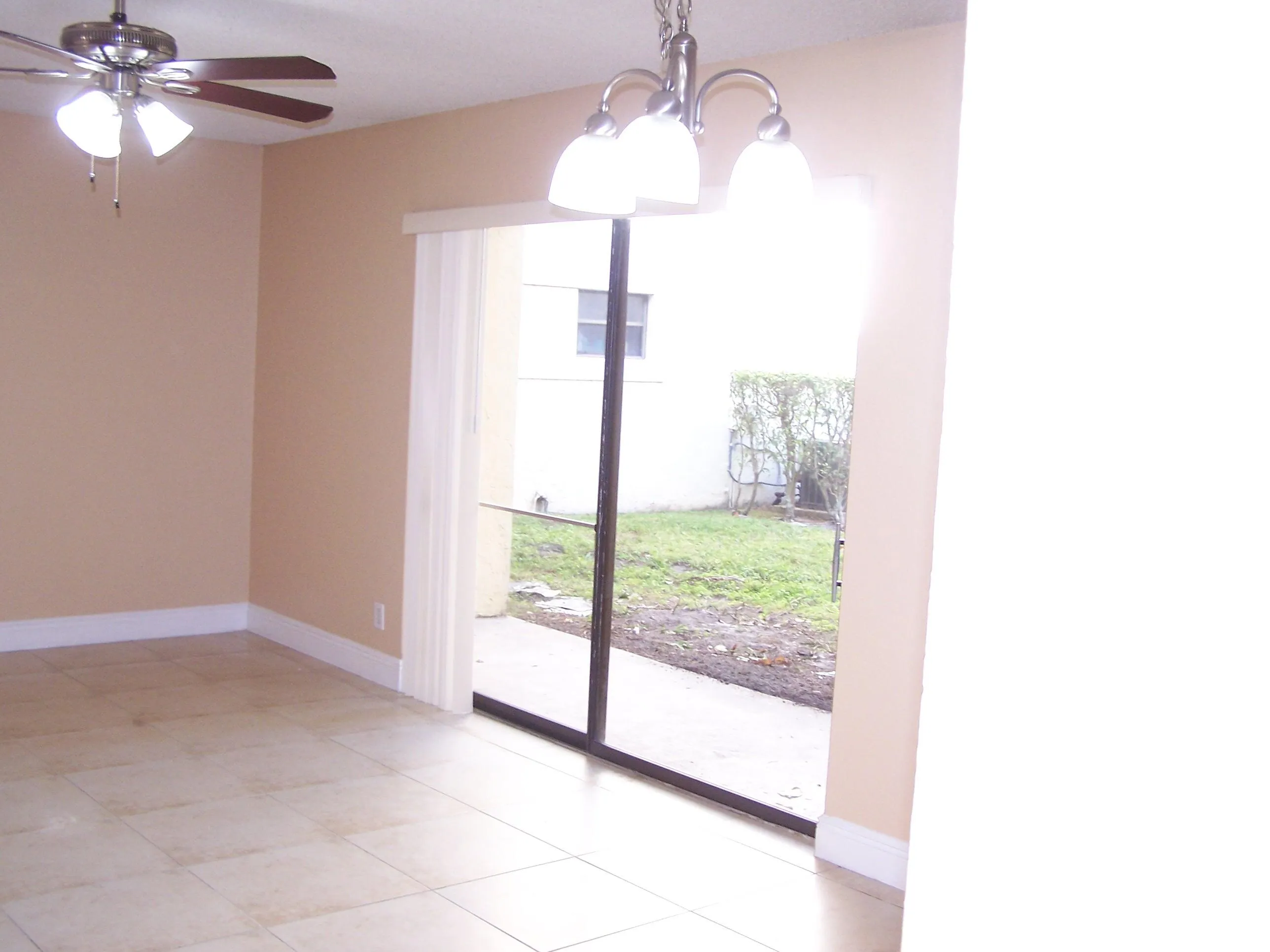 12 - Living room