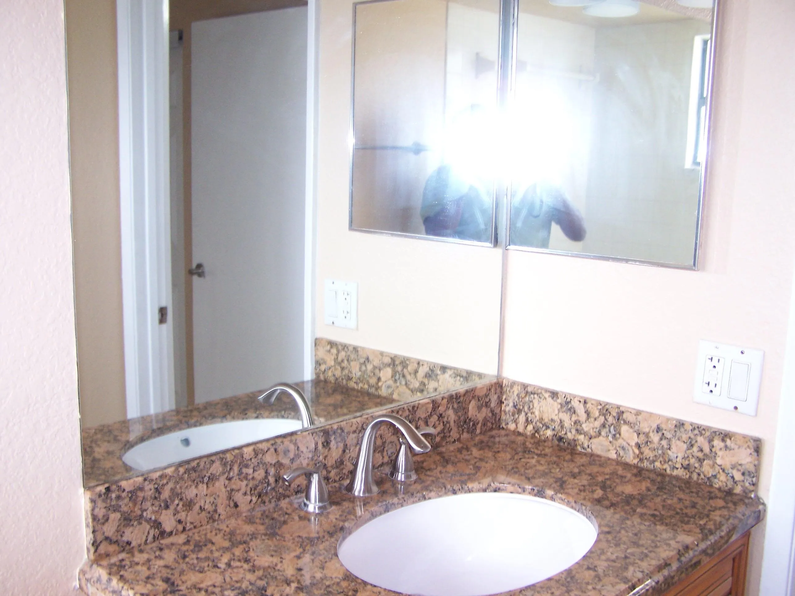 10 - Bathroom 1