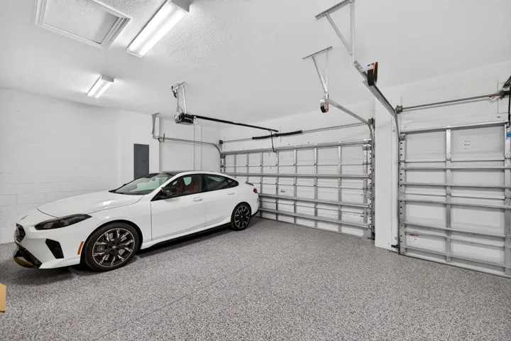 Three Car Garage