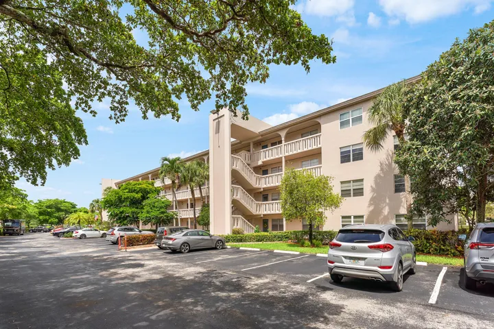001-2001GranadaDrive-L2-CoconutCreek-FL-