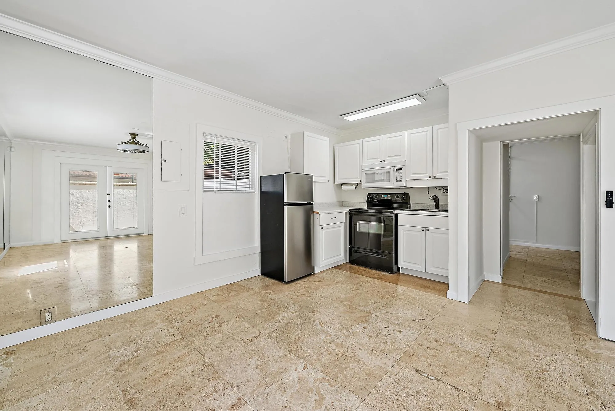 228 9th St-41