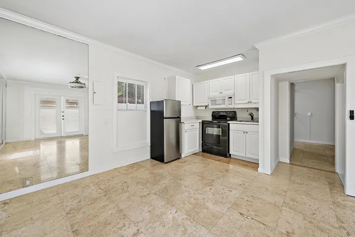 228 9th St-41