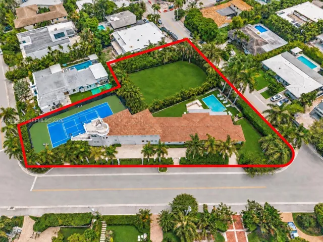 Corner-to-corner estate.