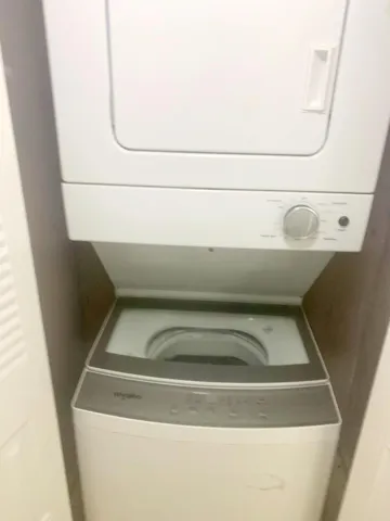 1000085413