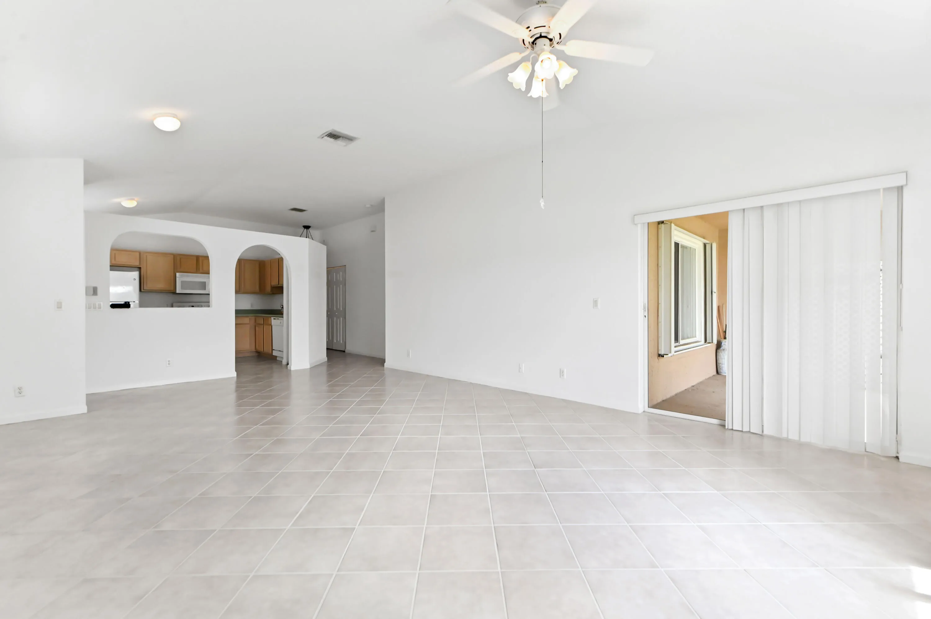 09 living room 02