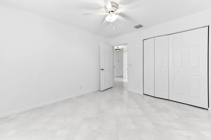 21 bedroom 02
