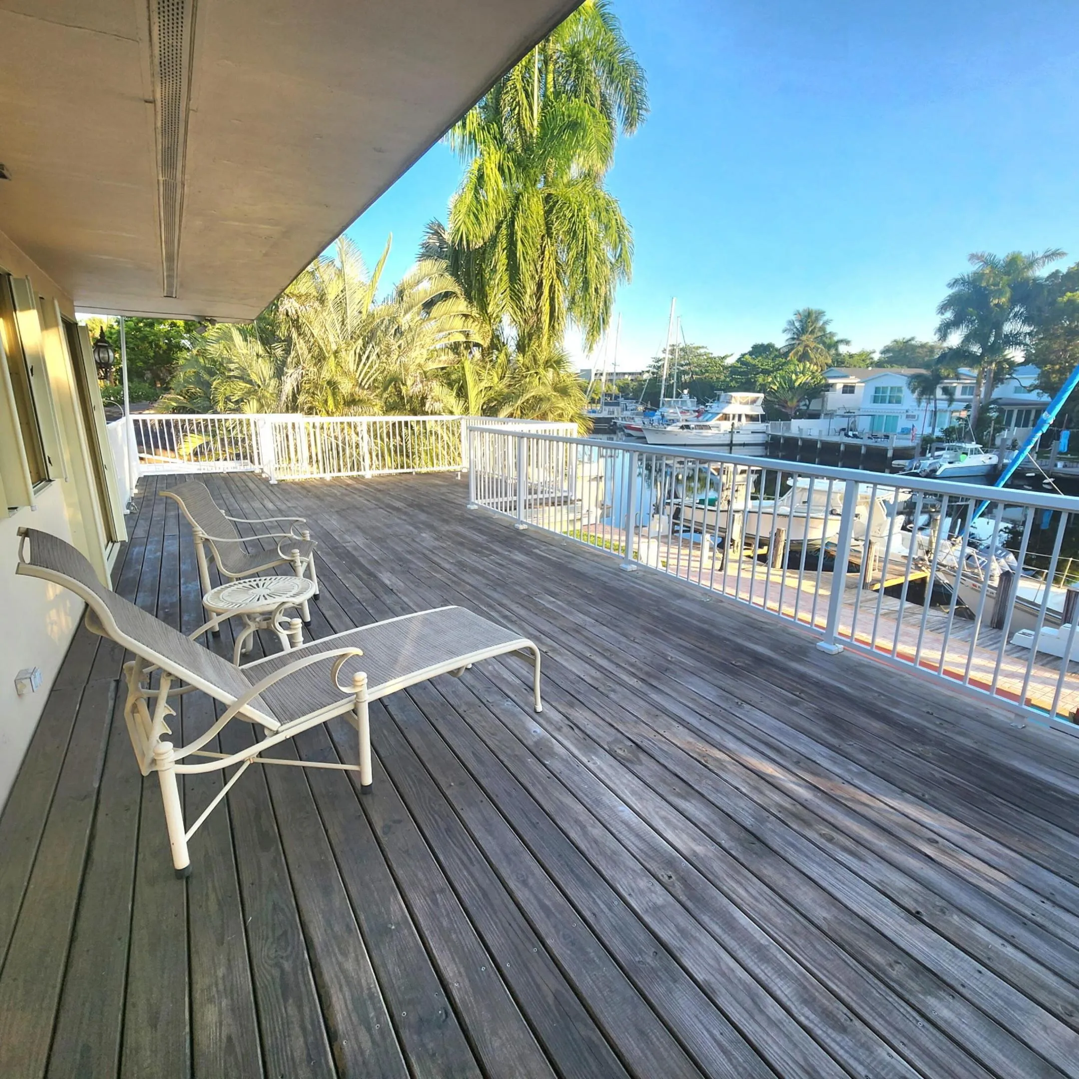 2d floor deck