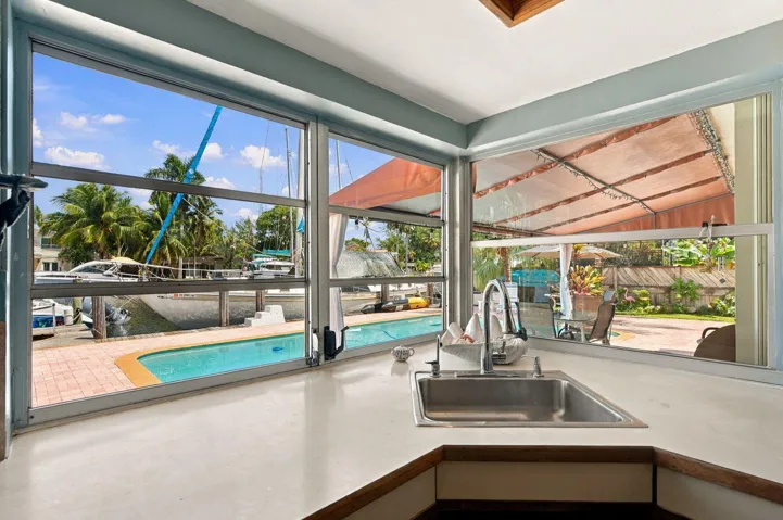 11-web-or-mls-1709-w-las-olas-blvd
