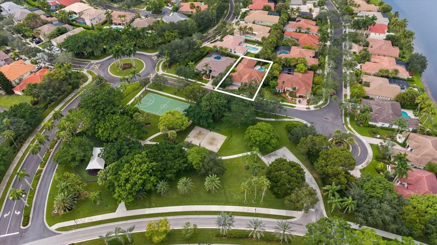 60-2647 Edgewater Dr, Weston-17