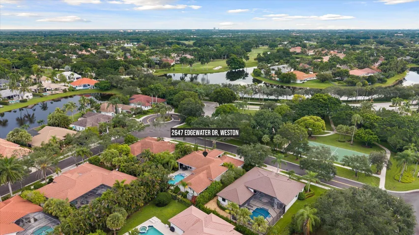 54-2647 Edgewater Dr, Weston-9