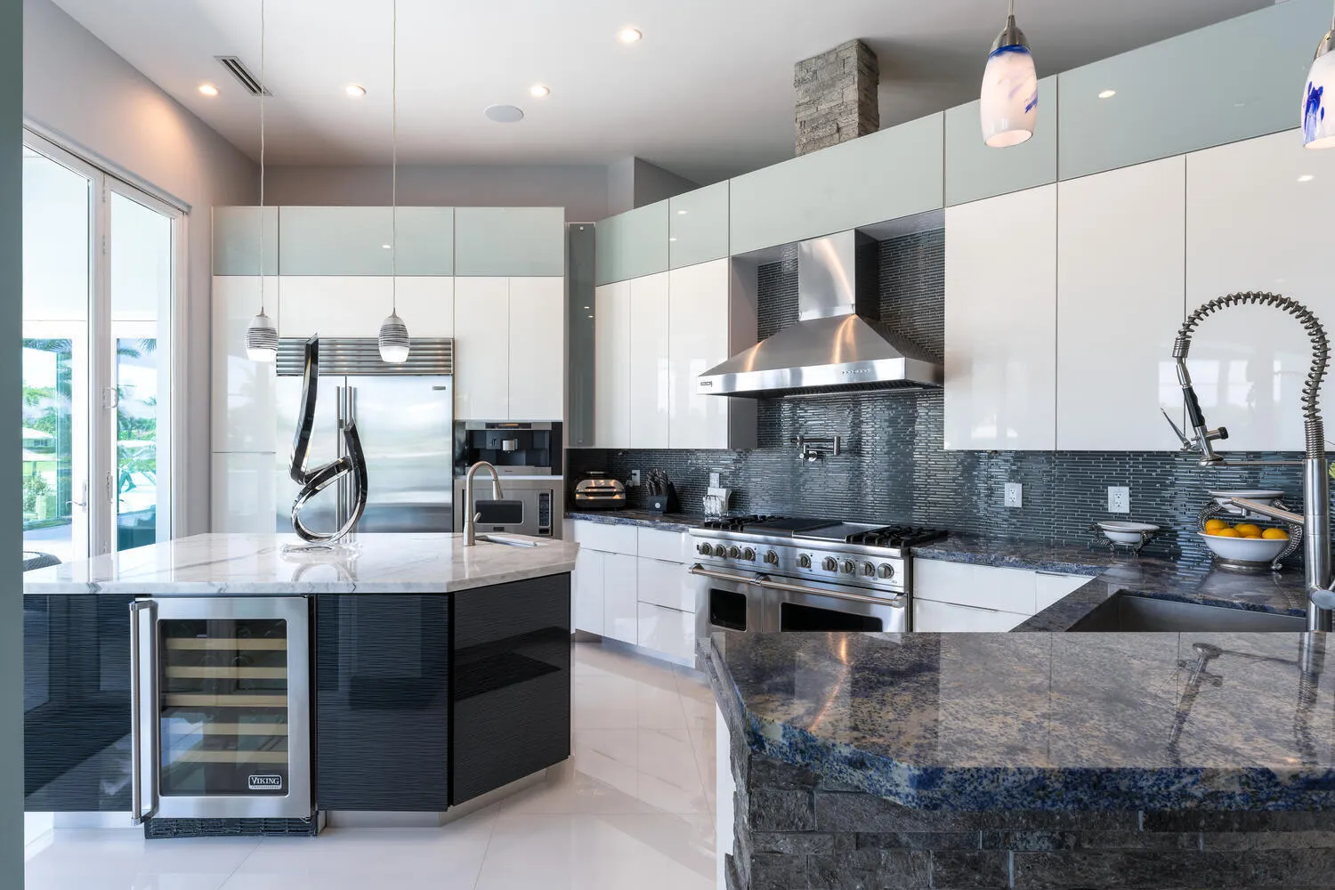 206 Arlington Rd West Palm-large-019-027