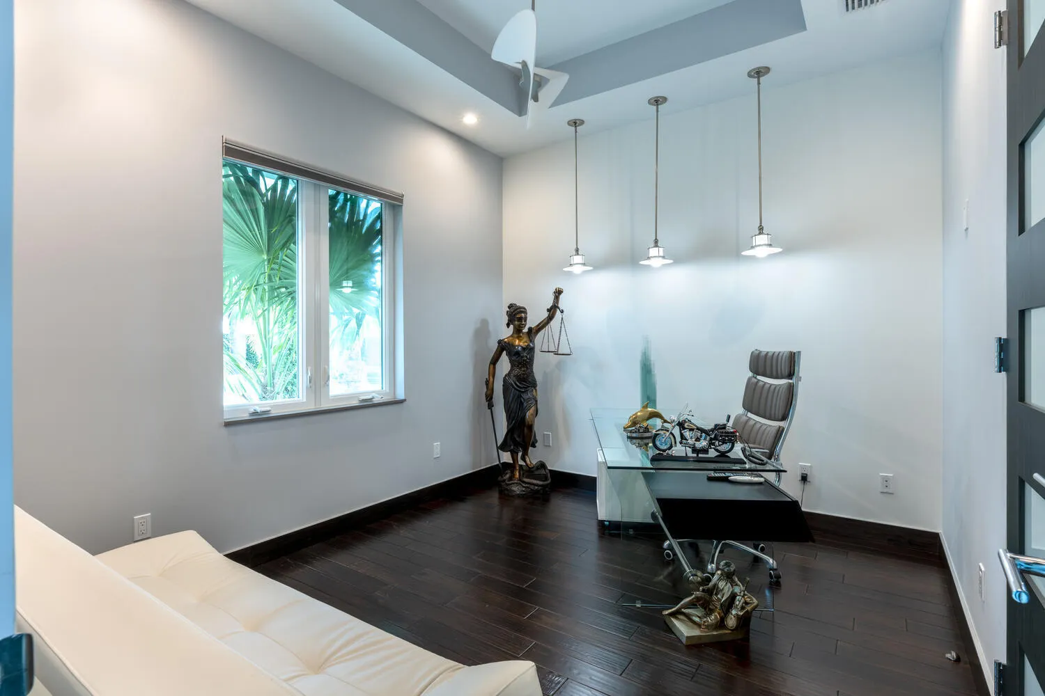 206 Arlington Rd West Palm-large-033-047