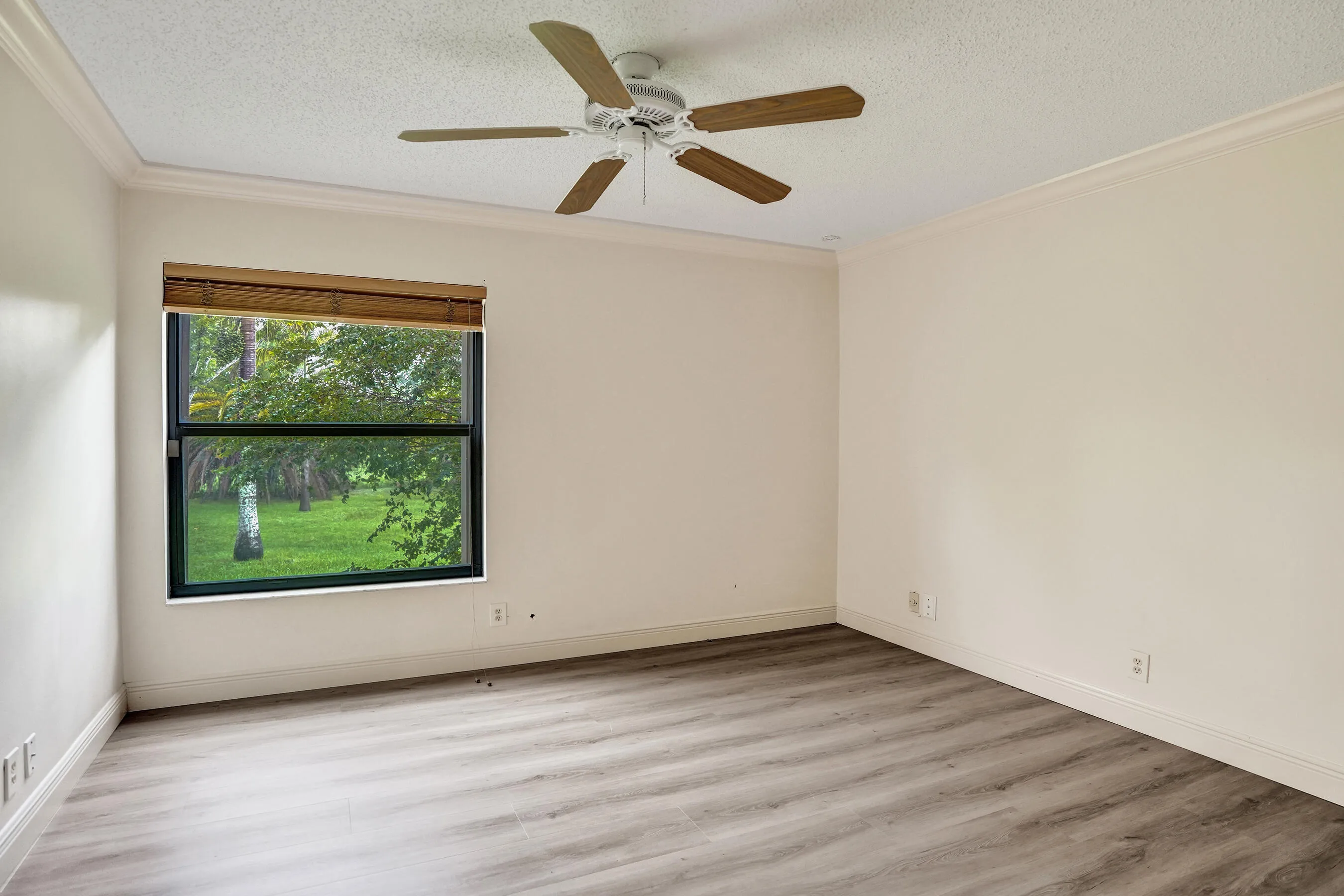 Property photo 66
