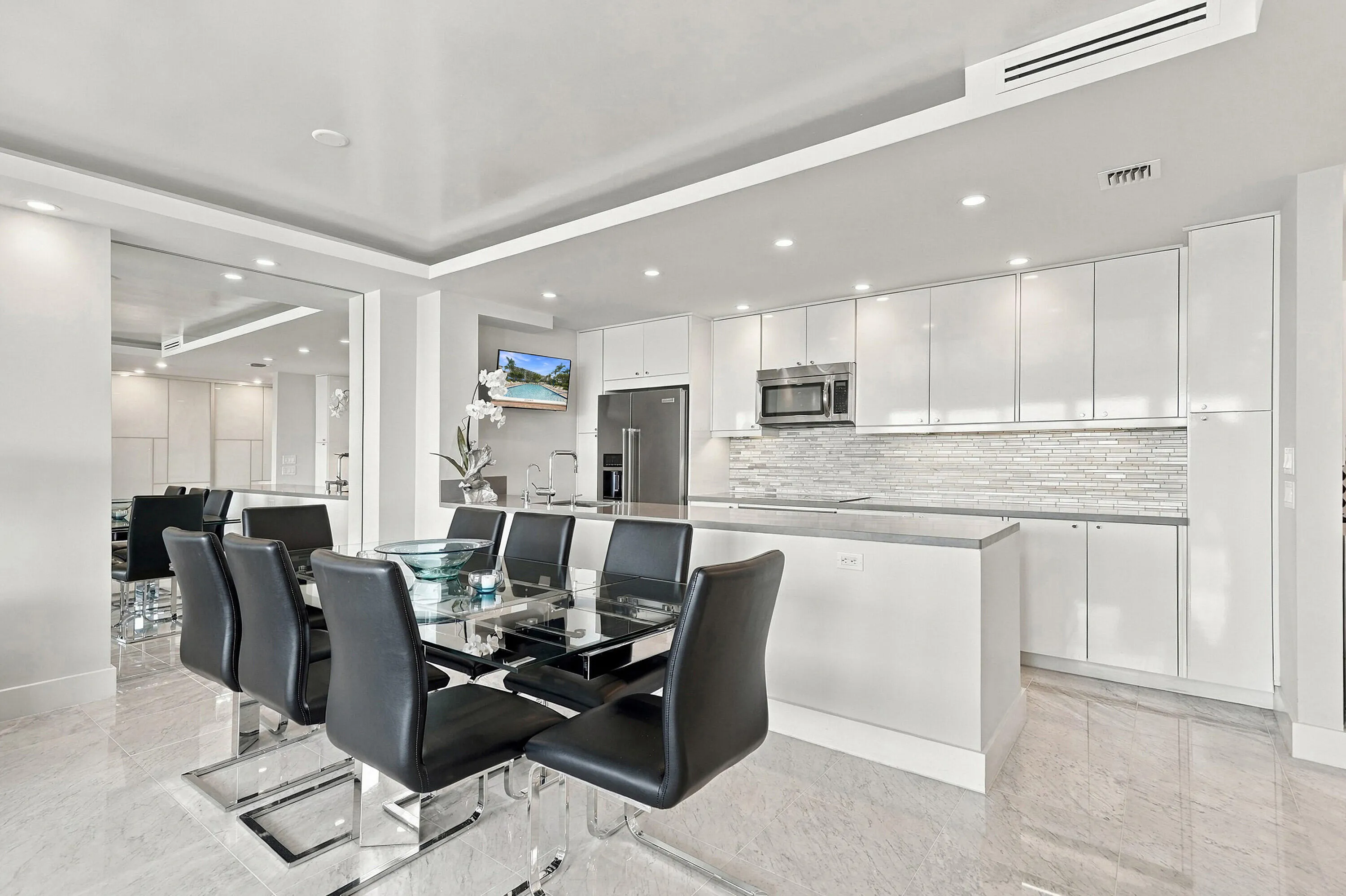 41_kitchen dining