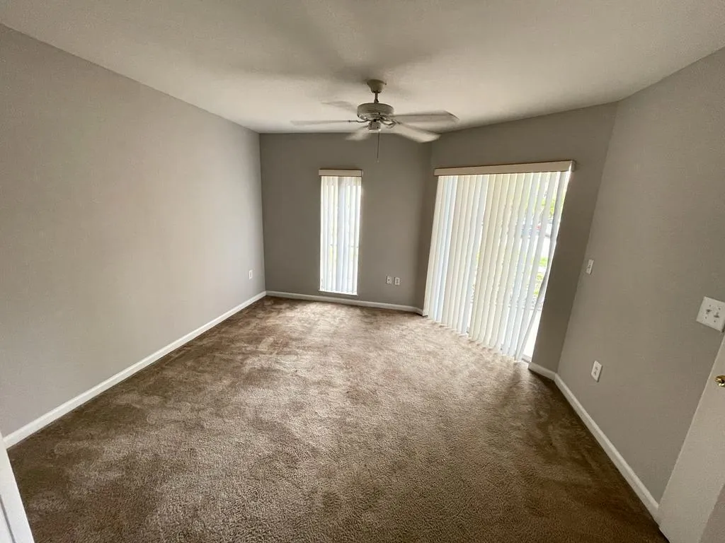 4783 Via Palm Lake 104