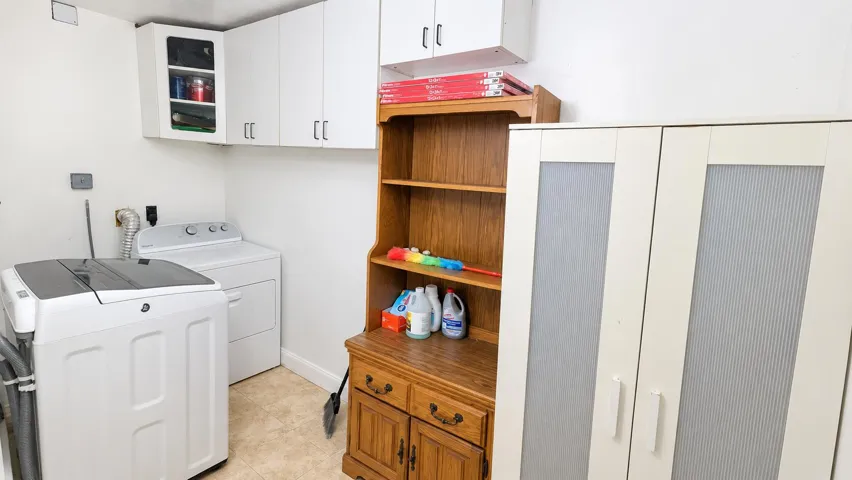 Washer & Dryer & Extra Storage