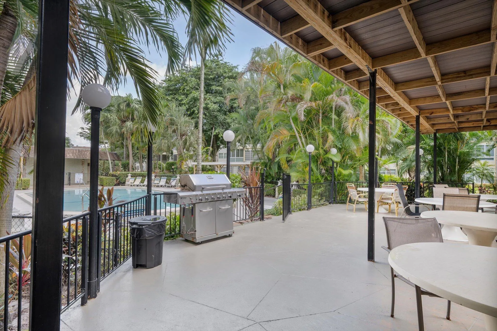33-5171 W Oakland Park Blvd #204_033