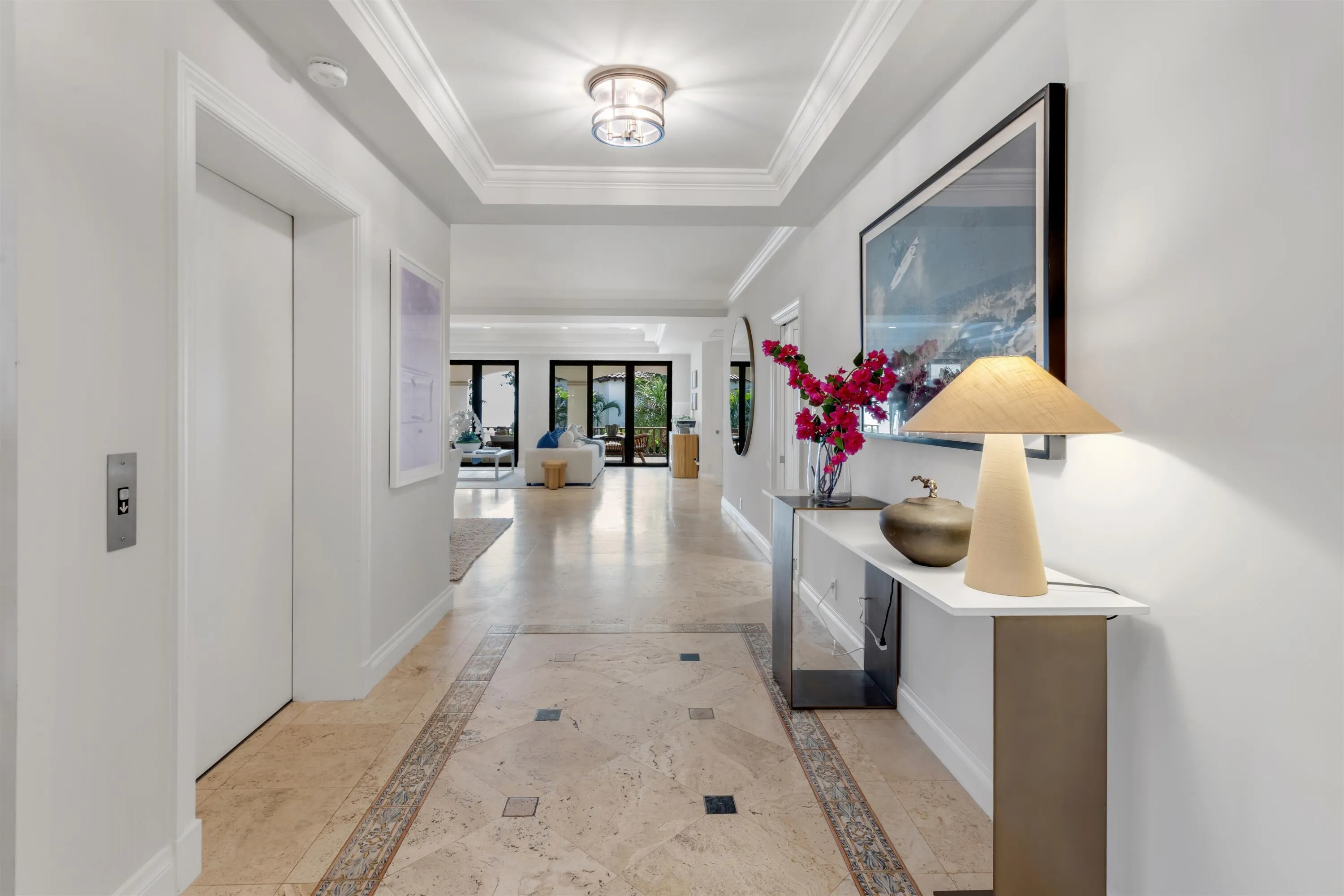 FOYER_TO_LIVING