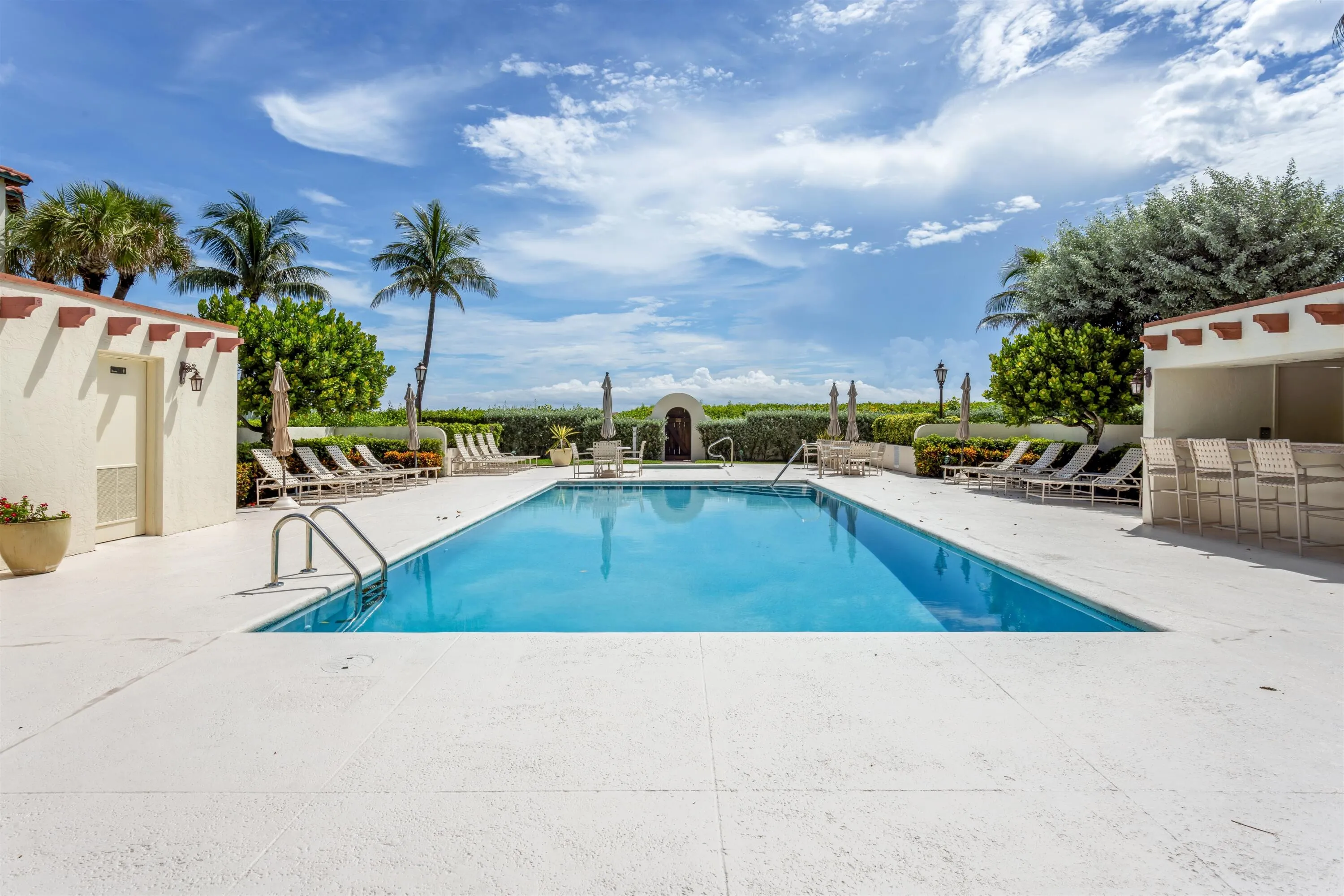 POOL_STRAIGHT_COMMON_AREA