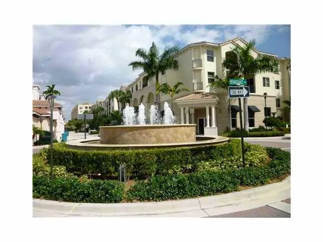 Exterior 1 San Raphael