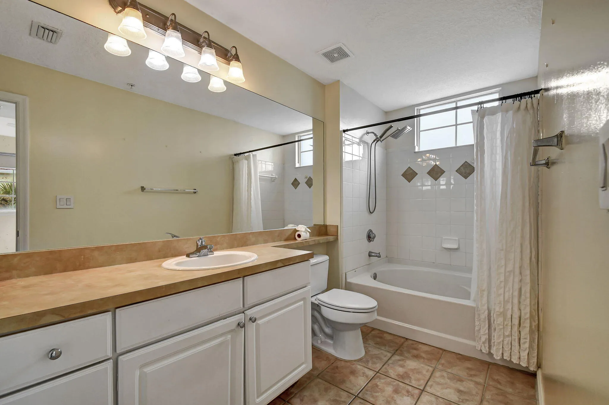 22-web-or-mls-Apartment (21)