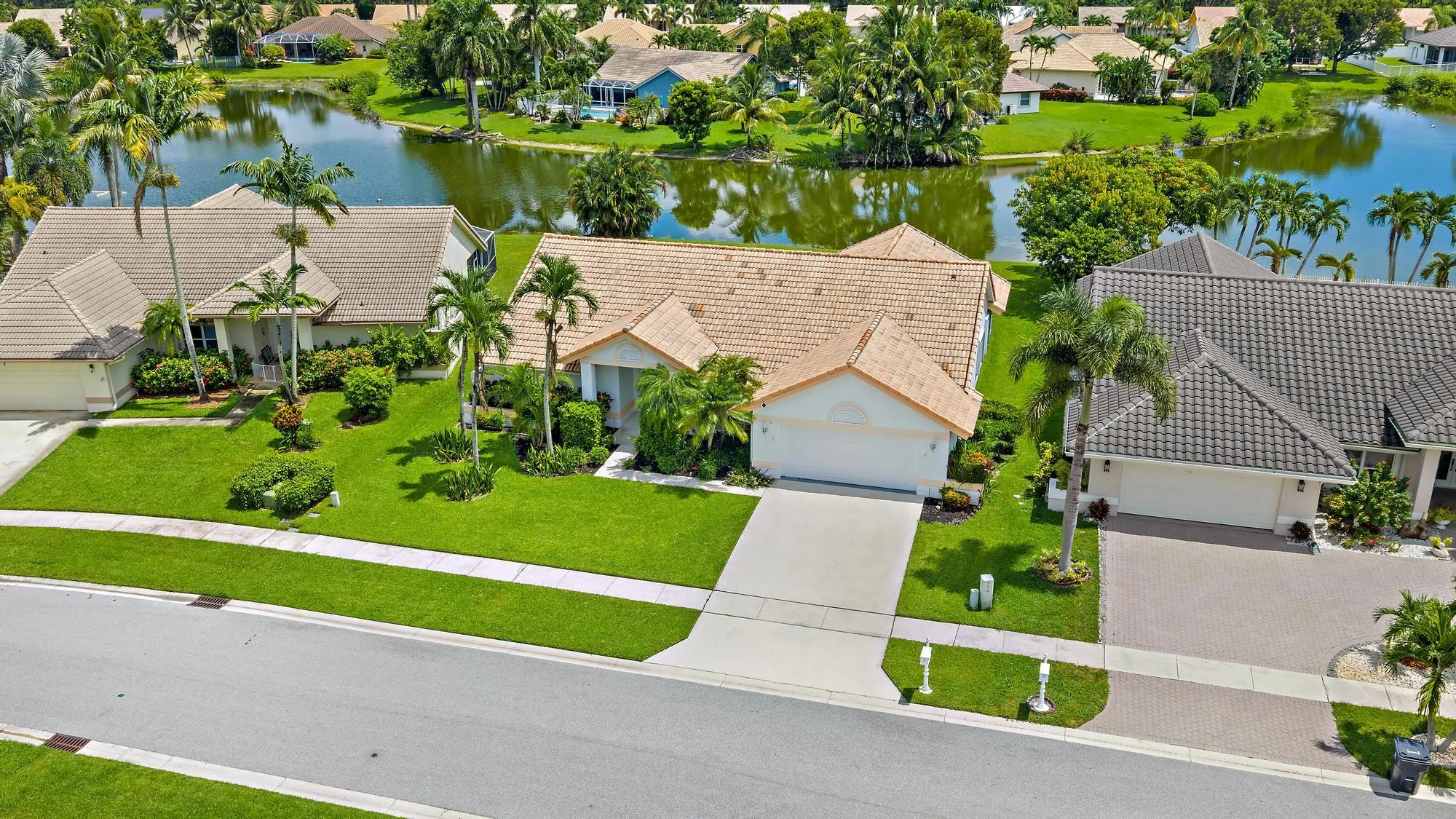 6857 Blue Bay Cir-24
