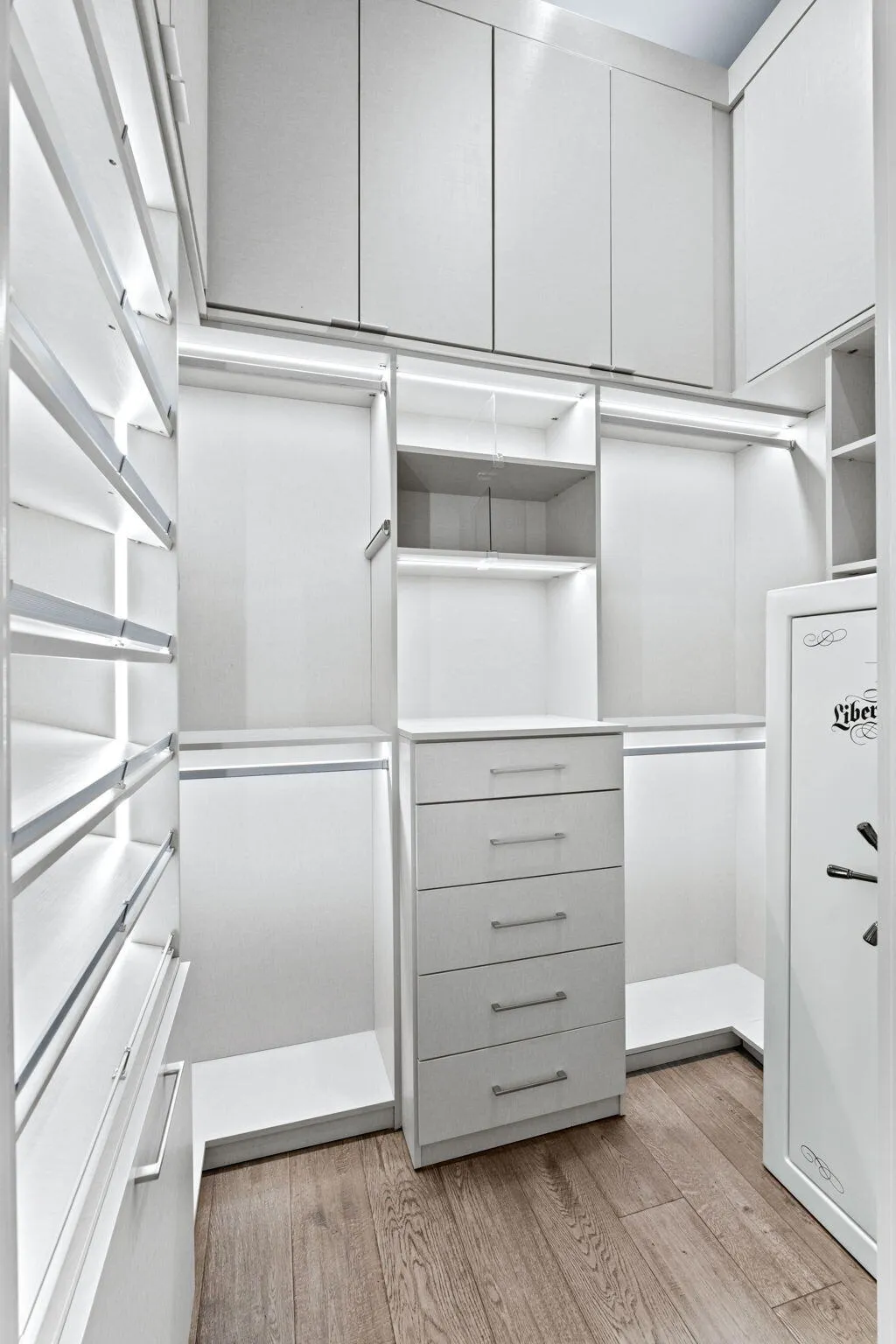 32-web-or-mls-A7407066