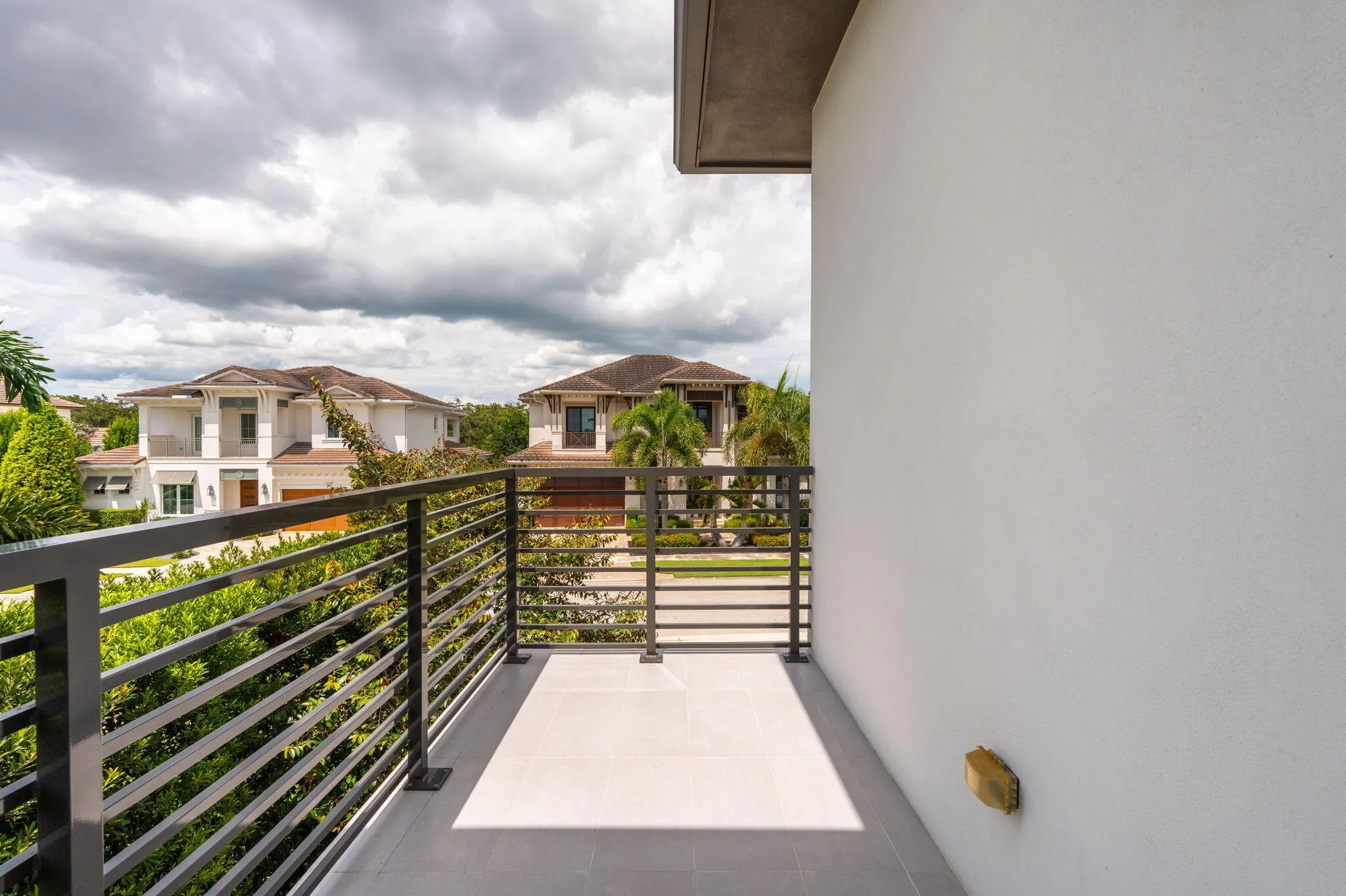 37-web-or-mls-A7406998