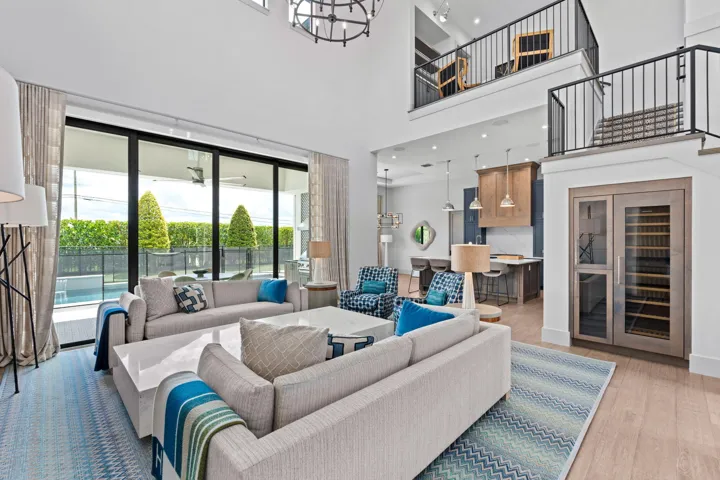 11-web-or-mls-A7407137