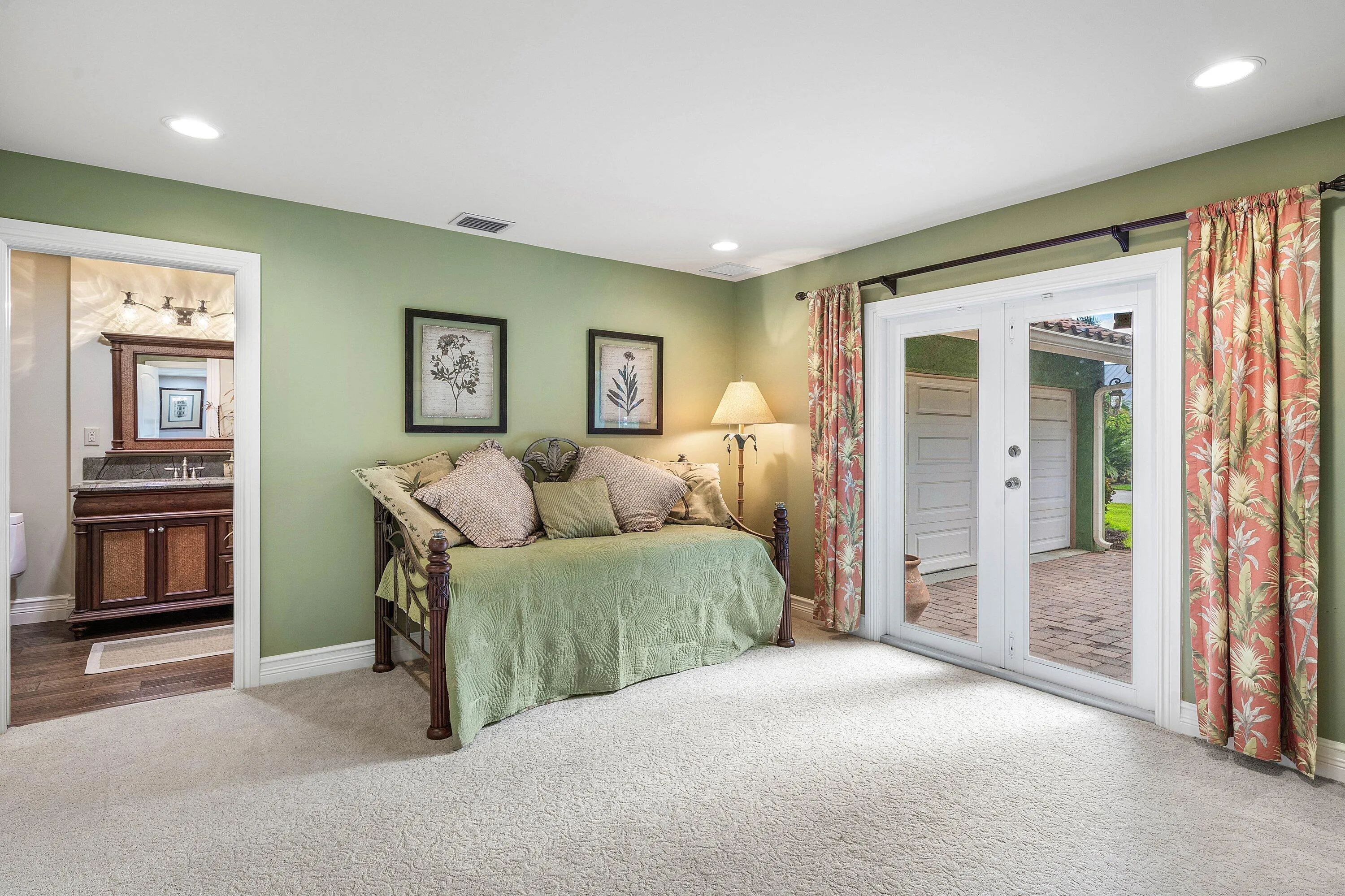 Property photo 30