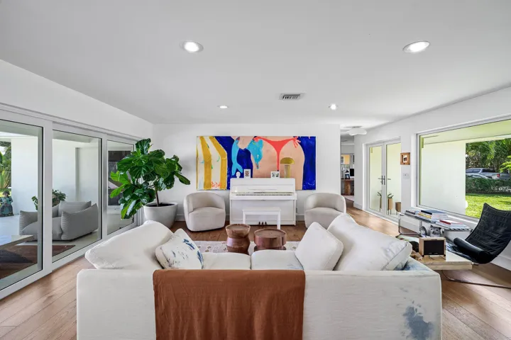 008-1009Northwest1stAvenue-DelrayBeach-F