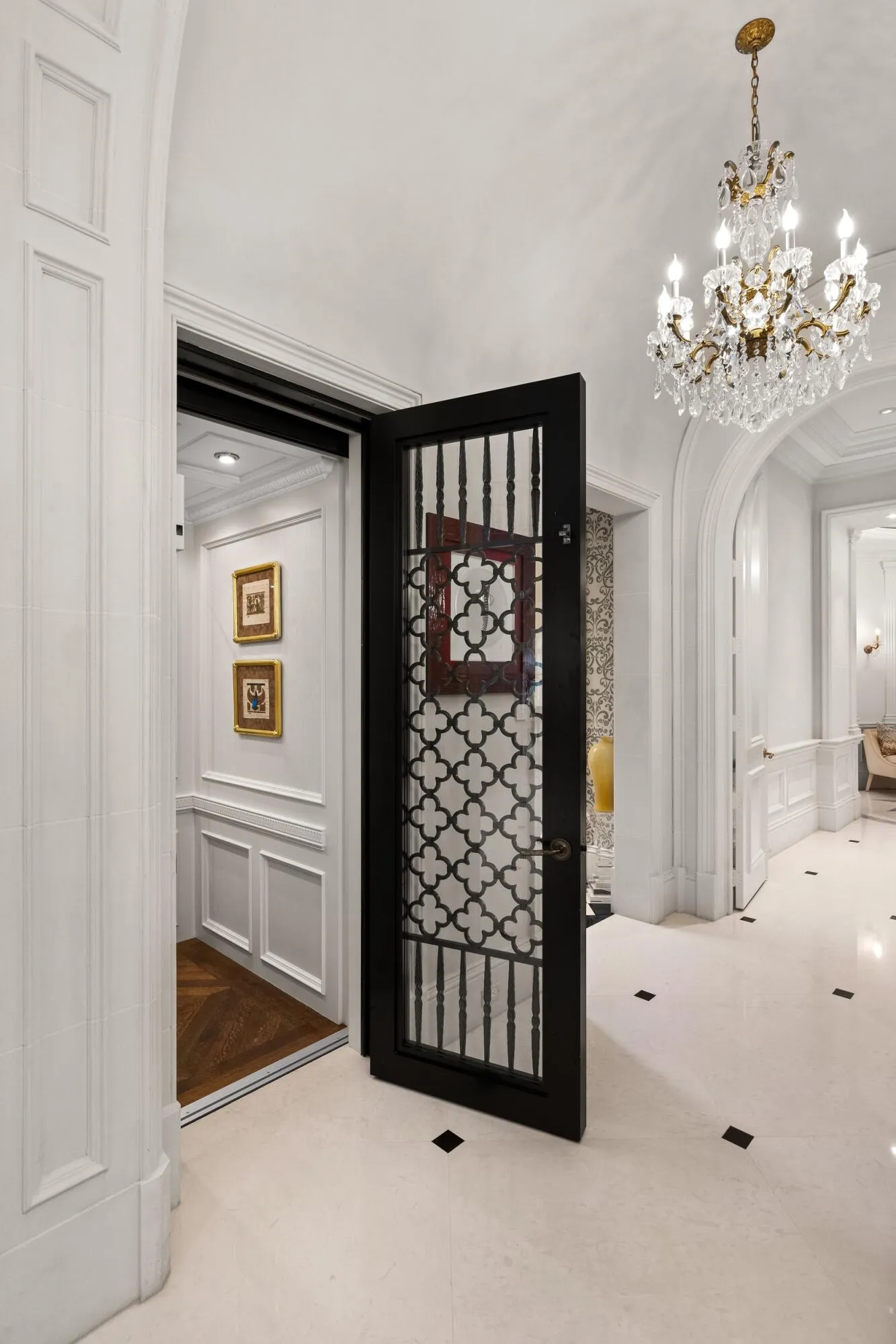 Elevator 2