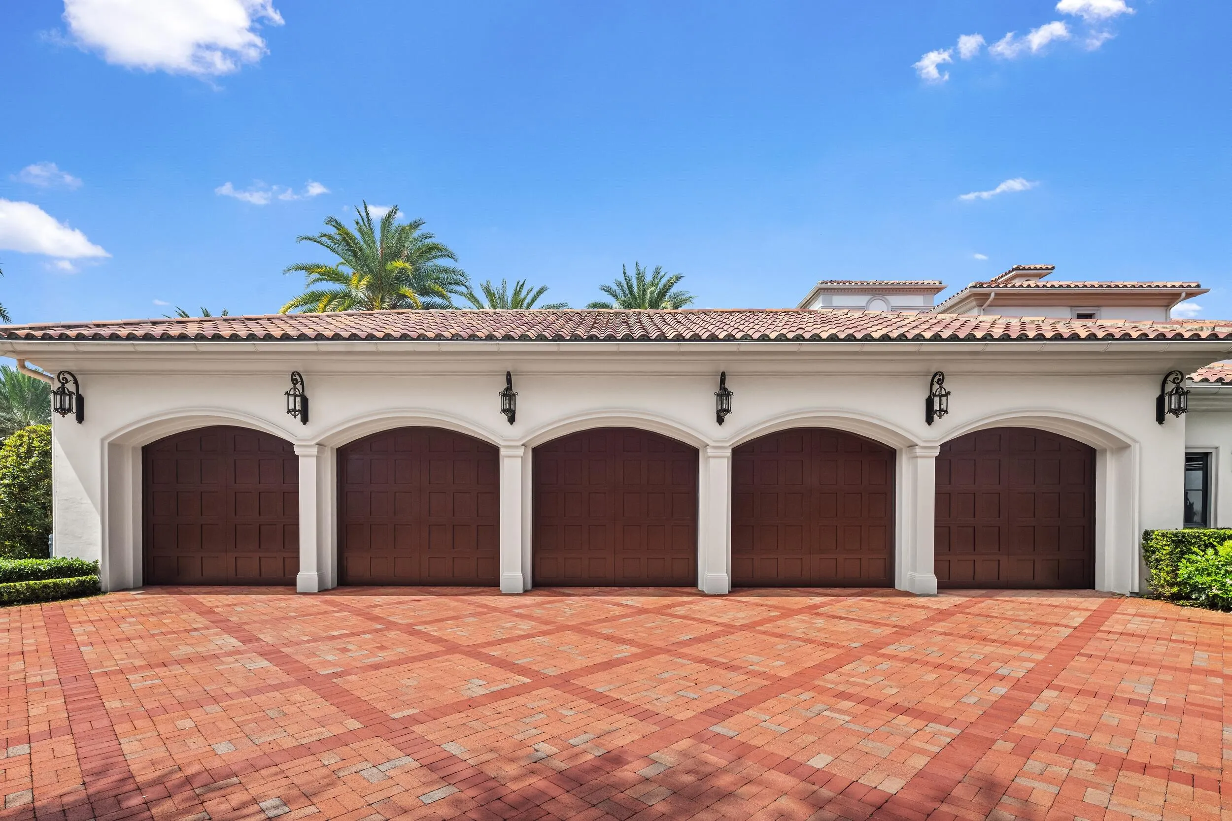 5 Car Garage