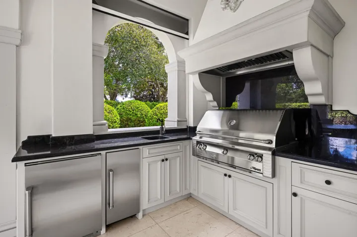 Summer Kitchen